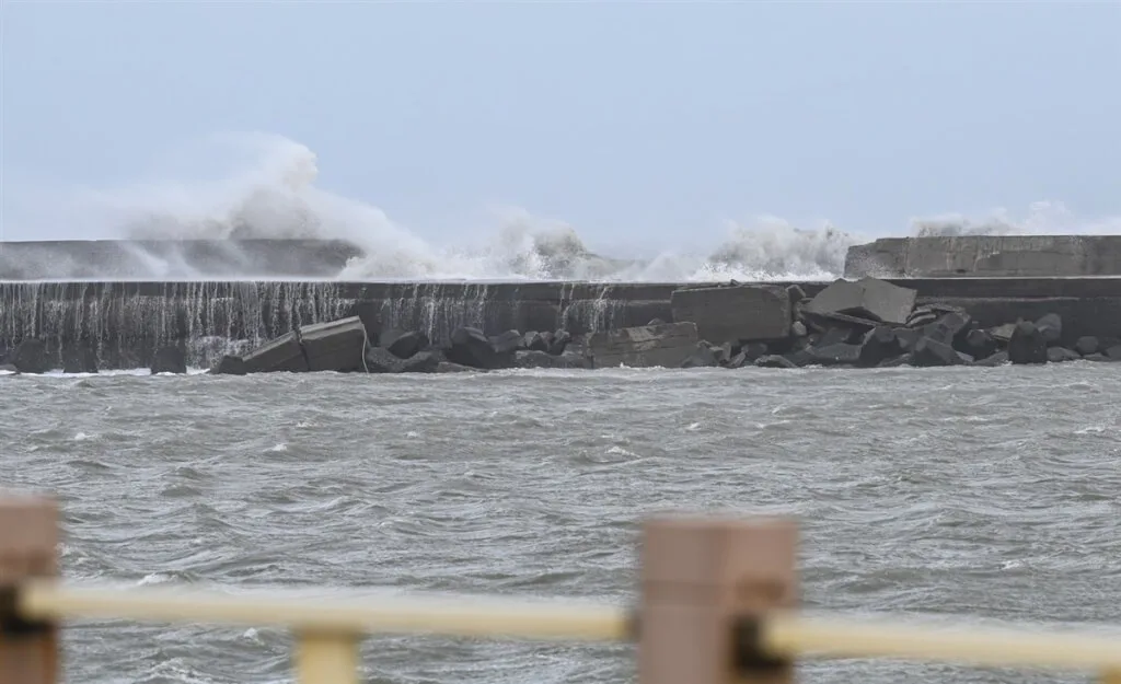 颱風山陀兒登陸　全國災情5989件2死1失蹤490傷